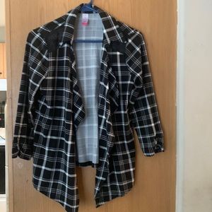 No Boundaries dressy shirt Size M